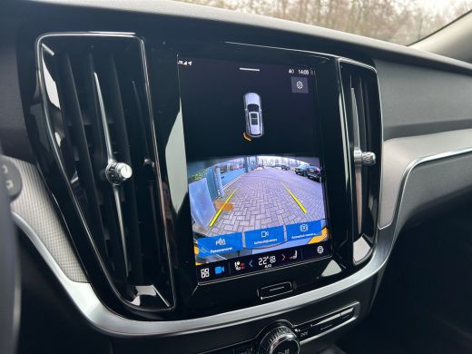 Volvo  V60 2.0 B3 Plus Dark | Pilot Assist | Black pakket | Memory | Stuurwiel verwarmd | Camera | ActivLease financial lease