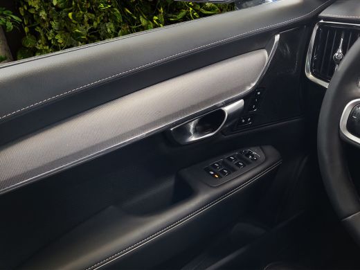 Volvo  V90 2.0 B4 R-Design Panoramadak Google! Harman&Kardon ActivLease financial lease