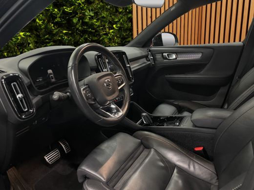 Volvo  XC40 Recharge P8 AWD R-Design Panoramadak Leder Harman&Kardon ActivLease financial lease