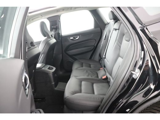 Volvo  XC60 2.0 T6 Plug-in hybrid AWD Plus Dark | Stoel + Stuur verwarming | Trekhaak | BLIS | 360 Camera ActivLease financial lease