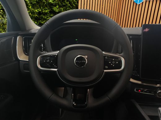 Volvo  XC60 2.0 T6 Plug-in hybrid AWD Ultra Dark | Facelift! | Panoramadak | Stoelmassage/ventilatie | 22'' V... ActivLease financial lease