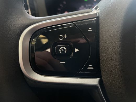 Volvo  XC60 2.0 T6 Plug-in hybrid AWD Ultra Dark | Facelift! | Panoramadak | Stoelmassage/ventilatie | 22'' V... ActivLease financial lease