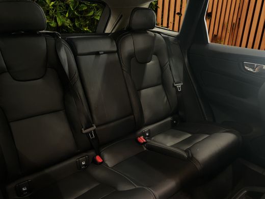 Volvo  XC60 2.0 T6 Plug-in hybrid AWD Ultra Dark | Facelift! | Panoramadak | Stoelmassage/ventilatie | 22'' V... ActivLease financial lease