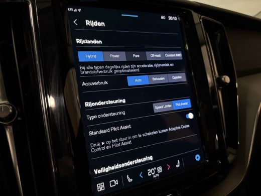 Volvo  XC60 T6 AWD Recharge Plus Bright Trekhaak | All Season banden | Adaptieve Cruise Control | Standkachel... ActivLease financial lease