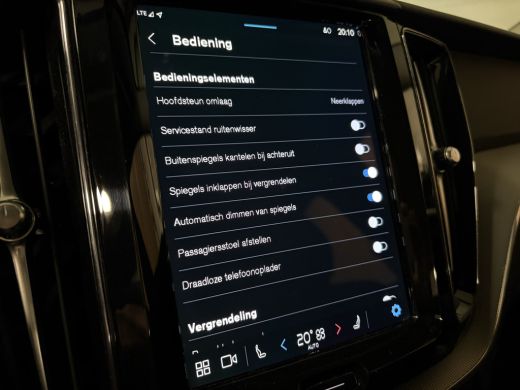 Volvo  XC60 T6 AWD Recharge Plus Bright Trekhaak | All Season banden | Adaptieve Cruise Control | Standkachel... ActivLease financial lease