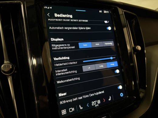 Volvo  XC60 T6 AWD Recharge Plus Bright Trekhaak | All Season banden | Adaptieve Cruise Control | Standkachel... ActivLease financial lease