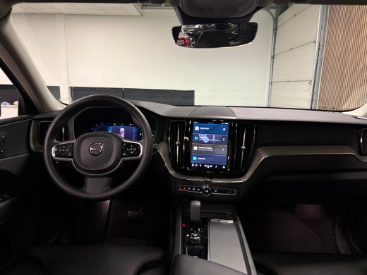 Volvo  XC60 T6 AWD Recharge Plus Dark | 360&deg; Camera | Adaptieve Cruise Control | Standkachel met Volvo On Cal... ActivLease financial lease