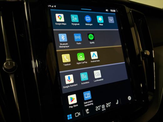 Volvo  XC60 T6 AWD Recharge Plus Dark | 360&deg; Camera | Adaptieve Cruise Control | Standkachel met Volvo On Cal... ActivLease financial lease