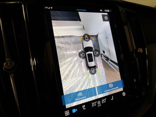 Volvo  XC60 T6 AWD Recharge Plus Dark | 360&deg; Camera | Adaptieve Cruise Control | Standkachel met Volvo On Cal... ActivLease financial lease