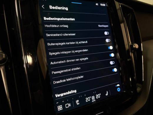 Volvo  XC60 T6 AWD Recharge Plus Dark | 360&deg; Camera | Adaptieve Cruise Control | Standkachel met Volvo On Cal... ActivLease financial lease