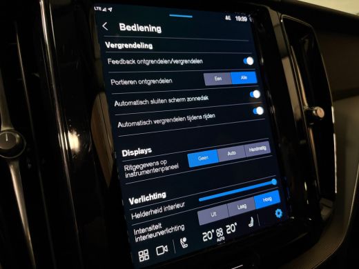 Volvo  XC60 T6 AWD Recharge Plus Dark | 360&deg; Camera | Adaptieve Cruise Control | Standkachel met Volvo On Cal... ActivLease financial lease