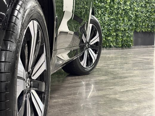 Volvo  XC60 T6 AWD Recharge Plus Dark | 360&deg; Camera | Adaptieve Cruise Control | Standkachel met Volvo On Cal... ActivLease financial lease