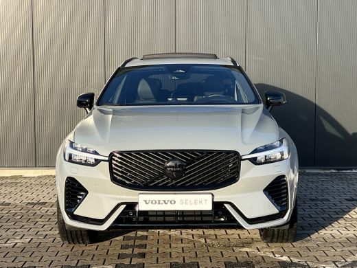 Volvo  XC60 T6 Plug-in hybrid AWD Ultra Black Edition | Bowers&Wilkins | Luchtvering | Panoramadak | 360 Came... ActivLease financial lease