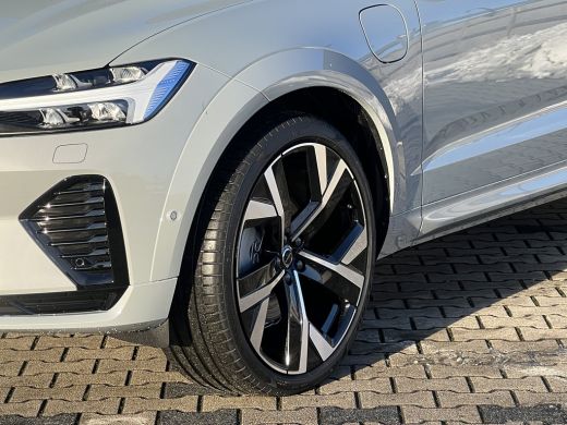 Volvo  XC60 T6 Plug-in hybrid AWD Ultra Black Edition | Bowers&Wilkins | Luchtvering | Panoramadak | 360 Came... ActivLease financial lease