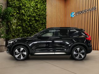 Volvo  XC40 Recharge P8 AWD R-Design Panoramadak Leder Harman&Kardon