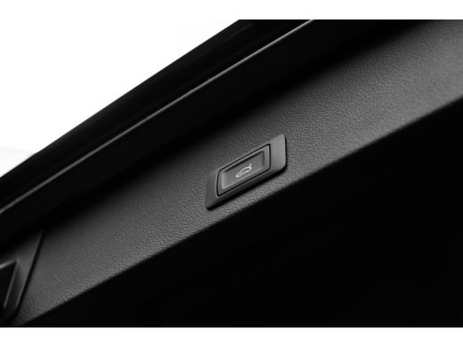 Audi Q2 S edition | Audi smartphone interface | Audi virtual cockpit | Cruise control (incl. speedlimiter) ActivLease financial lease