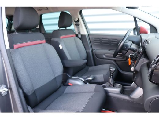 Citroën C3 Aircross 1.2 PURETECH 110PK SHINE C-SERIES / NAVI / CLIMA / LED / PDC / 16" LMV / KEYLESS / BLUETOOTH / CR... ActivLease financial lease