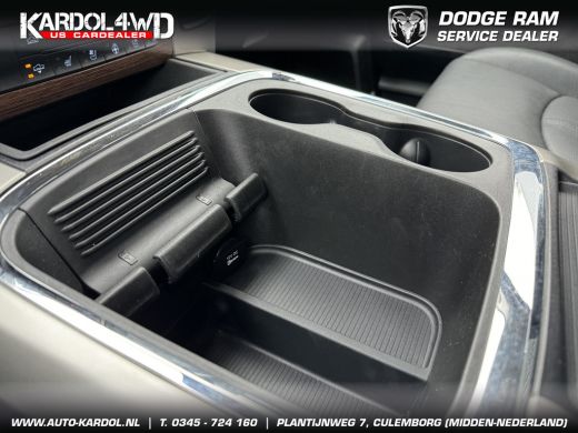 Dodge Ram 1500 1500 5.7 V8 Crew Cab 5'7 Laramie | Luchtvering | Tonneau cover | Stoelverwarming/stoelkoeling| st... ActivLease financial lease