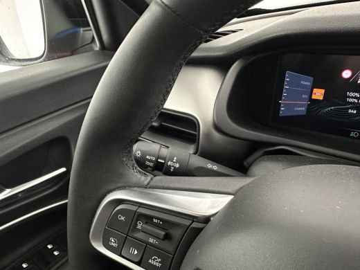 Jeep Avenger Summit 54 kWh [ 3-Fase ] {SOH-95%} (INCL-BTW) *HEATPUMP | LEATHER-MICROFIBRE | FULL-LED | ADAPTIV... ActivLease financial lease