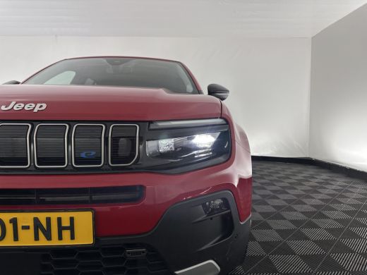 Jeep Avenger Summit 54 kWh [ 3-Fase ] {SOH-95%} (INCL-BTW) *HEATPUMP | LEATHER-MICROFIBRE | FULL-LED | ADAPTIV... ActivLease financial lease