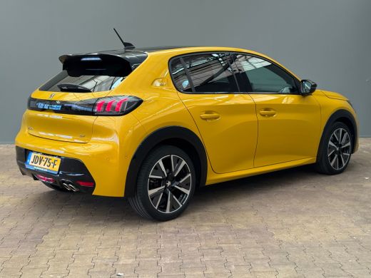 Peugeot 208 1.2 PureTech GT Panorama Dak | Camera | Digitaal Dashboard | Parkeersensoren Rondom | Climate | C... ActivLease financial lease