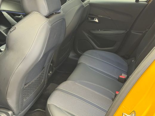 Peugeot 208 1.2 PureTech GT Panorama Dak | Camera | Digitaal Dashboard | Parkeersensoren Rondom | Climate | C... ActivLease financial lease