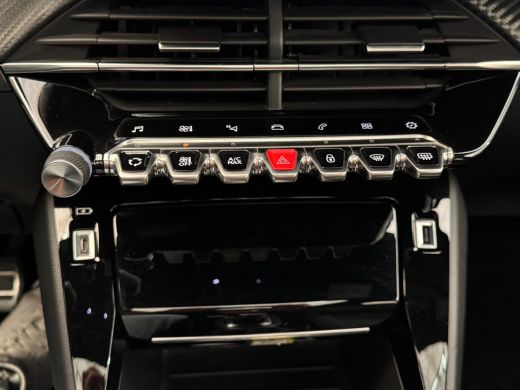 Peugeot 208 1.2 PureTech GT Panorama Dak | Camera | Digitaal Dashboard | Parkeersensoren Rondom | Climate | C... ActivLease financial lease