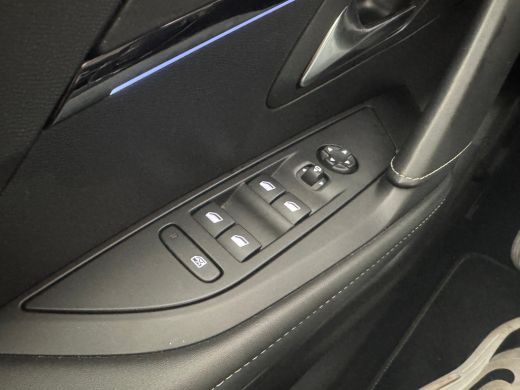 Peugeot 208 1.2 PureTech GT Panorama Dak | Camera | Digitaal Dashboard | Parkeersensoren Rondom | Climate | C... ActivLease financial lease