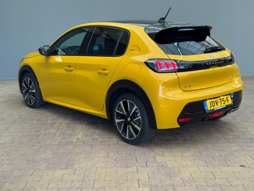 Peugeot 208 1.2 PureTech GT Panorama Dak | Camera | Digitaal Dashboard | Parkeersensoren Rondom | Climate | C... ActivLease financial lease