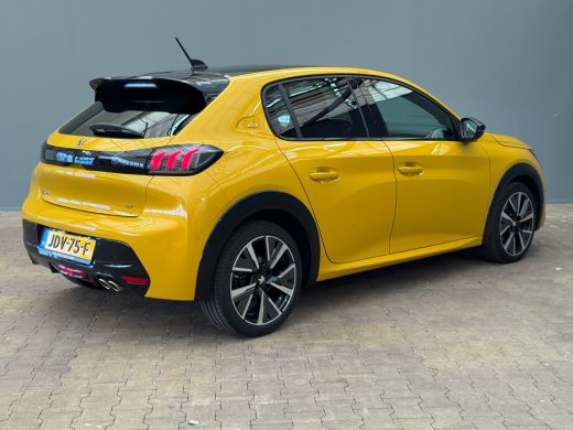 Peugeot 208 1.2 PureTech GT Panorama Dak | Camera | Digitaal Dashboard | Parkeersensoren Rondom | Climate | C... ActivLease financial lease