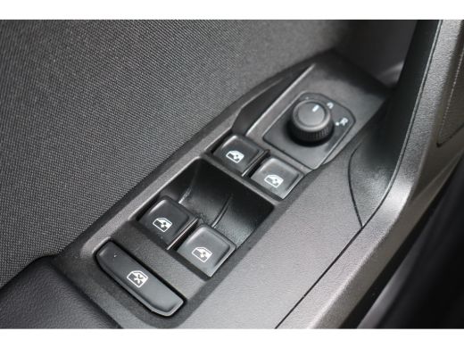 Seat Leon 90PK 1.0 TSI Reference | Airco (automatisch) | Apple Carplay/Android Auto|telefoonintegratie prem... ActivLease financial lease