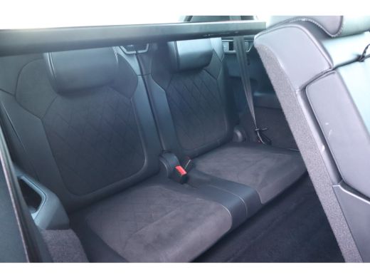 Skoda Kodiaq 150PK 1.5 TSI Sportline Business 7p. | Achteruitrijcamera | Apple Carplay/Android Auto|telefoonin... ActivLease financial lease