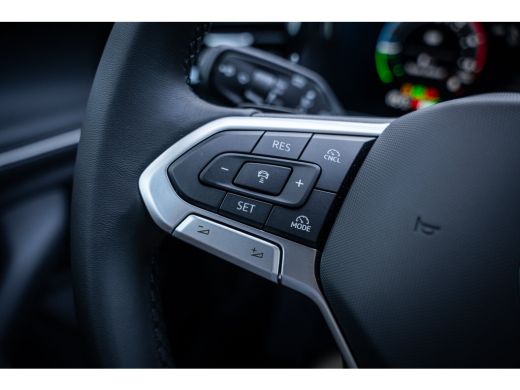 Volkswagen Passat Variant Business - eHybrid | 'App-Connect' draadloze smartphone integratie | Afstandscontrolesyst... ActivLease financial lease