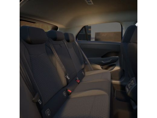 Volkswagen T-Roc Life First Edition Inclusief &euro;2000,- inruilvoordeel | 'App-Connect' draadloze smartphone integrat... ActivLease financial lease