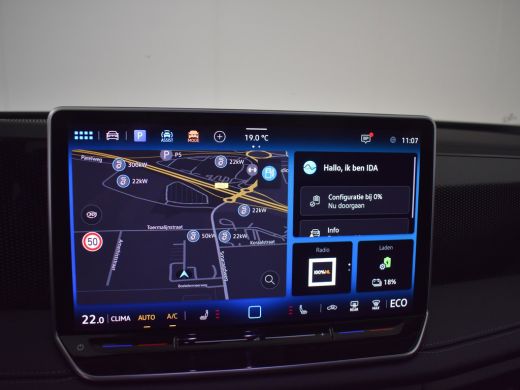 Volkswagen Tiguan Life Edition - eHybrid Inclusief &euro;2000,- inruilvoordeel | Trekhaak  | 'App-Connect' draadloze sma... ActivLease financial lease