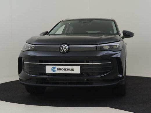Volkswagen Tiguan Life Edition - eHybrid Inclusief &euro;2000,- inruilvoordeel | Trekhaak  | 'App-Connect' draadloze sma... ActivLease financial lease