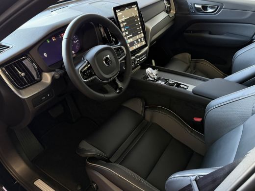 Volvo  XC60 2.0 T6 AWD PLUS BLACK EDITION NW MODEL SCHUIFDAK HARMAN KARDON LEER PHEV Plug in Hybrid ultra dar... ActivLease financial lease