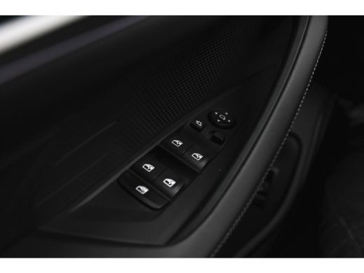 BMW i4 eDrive40 M Sport / Achteruitrijcamera / Comfort Access / Adaptieve LED / Stoelverwarming / Widesc... ActivLease financial lease