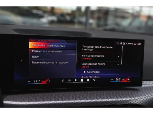 BMW i4 eDrive40 M Sport / Achteruitrijcamera / Comfort Access / Adaptieve LED / Stoelverwarming / Widesc... ActivLease financial lease