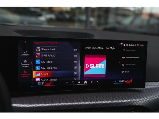 BMW i4 eDrive40 M Sport / Achteruitrijcamera / Comfort Access / Adaptieve LED / Stoelverwarming / Widesc... ActivLease financial lease