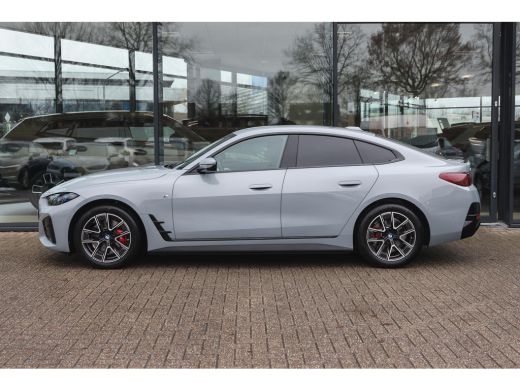 BMW i4 eDrive40 M Sport / Achteruitrijcamera / Comfort Access / Adaptieve LED / Stoelverwarming / Widesc... ActivLease financial lease