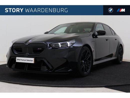 BMW M5 M5 Automaat / Panoramadak / Trekhaak / M Carbon-keramische remmen / Bowers & Wilkins / Stoelventi...