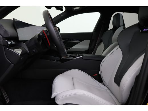 BMW M5 M5 Automaat / Panoramadak / Trekhaak / M Carbon-keramische remmen / Bowers & Wilkins / Stoelventi... ActivLease financial lease