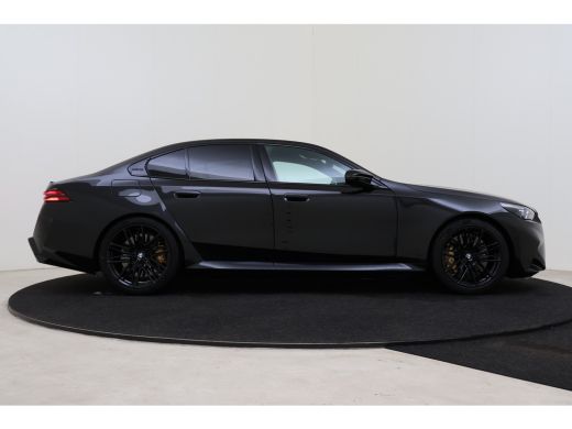 BMW M5 M5 Automaat / Panoramadak / Trekhaak / M Carbon-keramische remmen / Bowers & Wilkins / Stoelventi... ActivLease financial lease