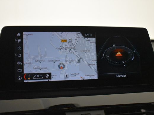 BMW X1 xDrive25e Business Edition Plus 220pk | Trekhaak | Camera achter | Head up display | Lederen bekl... ActivLease financial lease