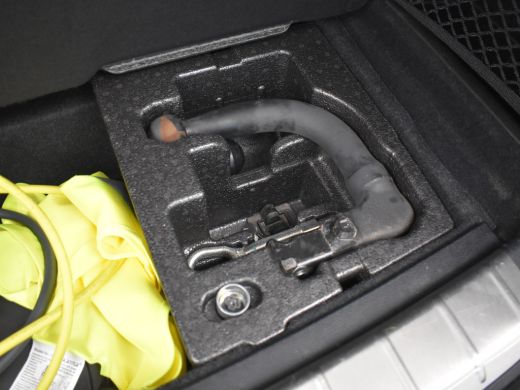 BMW X1 xDrive25e Business Edition Plus 220pk | Trekhaak | Camera achter | Head up display | Lederen bekl... ActivLease financial lease