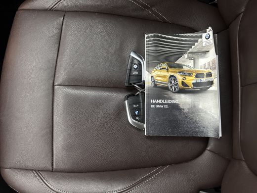 BMW X2 sDrive20i High Executive (INCL-BTW) Aut. *LEATHER | FULL-LED | HEATED-COMFORTSEATS | HEAD-UP | NA... ActivLease financial lease