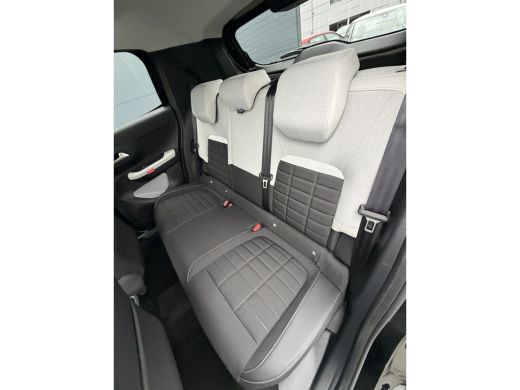 Citroën C3 100pk Max (Camera - Automatische Airco - Navigatie - Apple Carplay - 17" - LED - Parkeersensoren) ActivLease financial lease