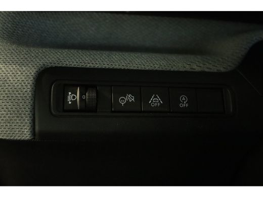 Citroën C3 1.2 Turbo 100-PK Max | Cruise Control | Camera | Navigatie | Climate | Carplay | LMV | LED ActivLease financial lease