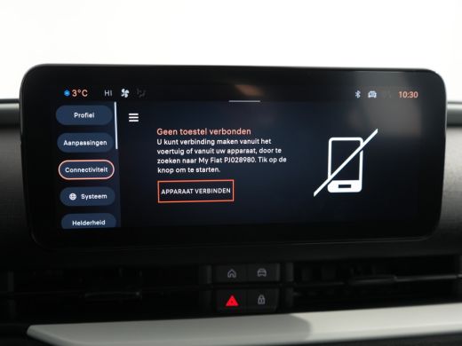 Fiat 600 1.2 Hybrid Urban | Achterbank in delen neerklapbaar | Achteruitrijcamera | Alarm klasse 1(startbl... ActivLease financial lease